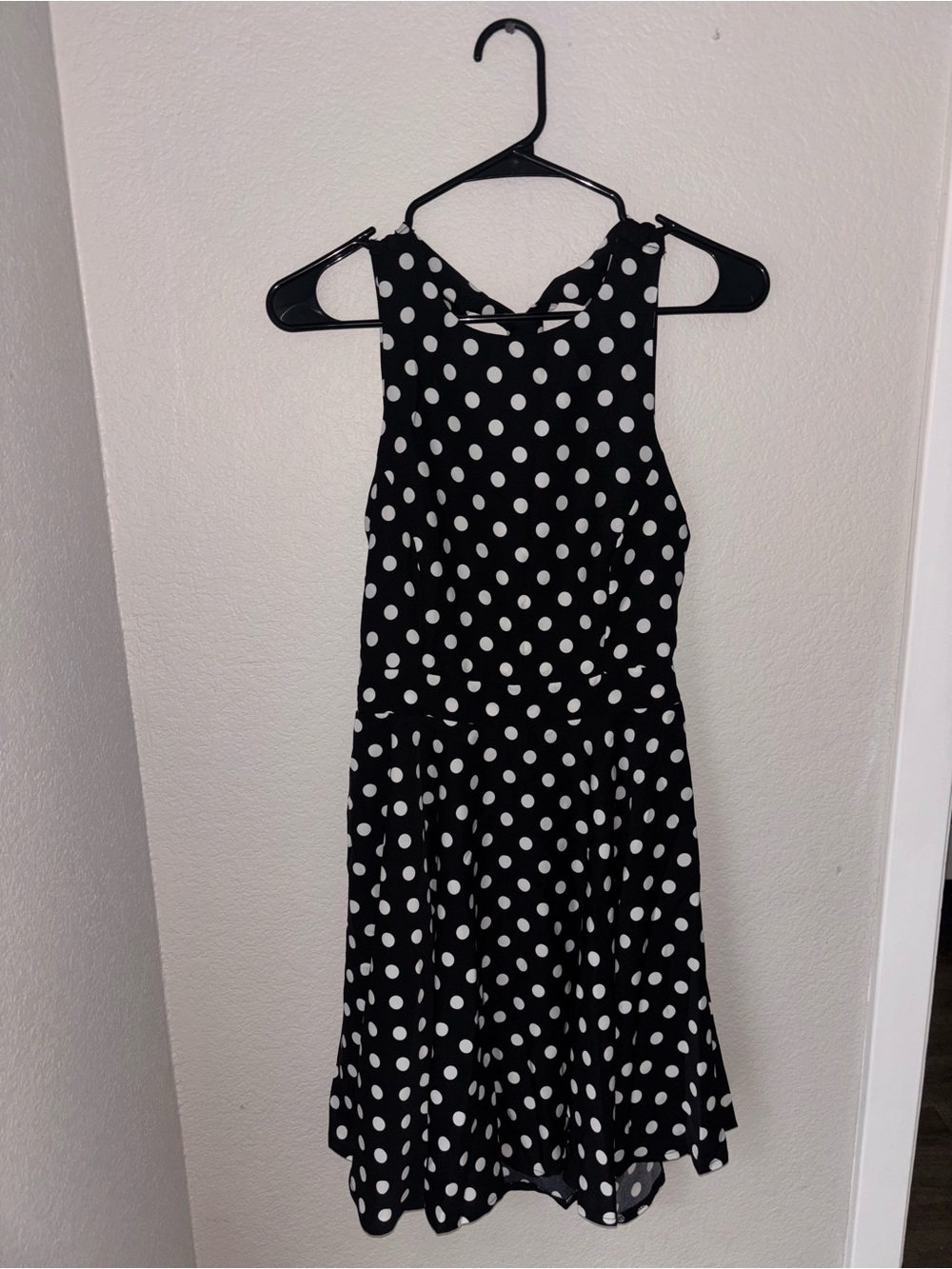 Black and White Polka Dot Sleeveless Casual Dress